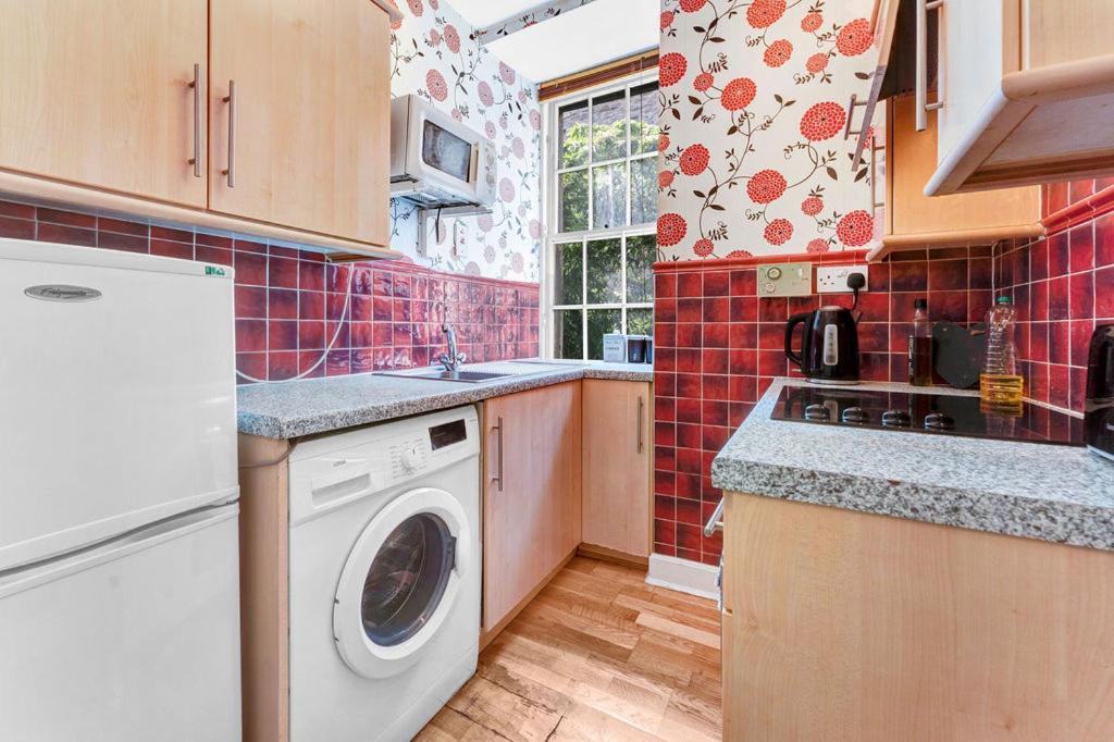 Ferienwohnung St Marys Street Edinburgh Exterior foto