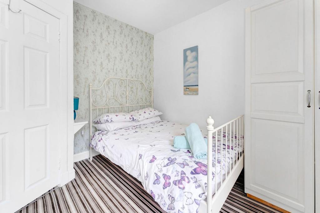 Ferienwohnung St Marys Street Edinburgh Exterior foto